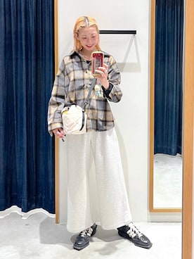 「BEVERLY HILLS POLO CLUB（ビバリーヒルズポロクラブ）の【BEVERLY HILLS POLO CLUB】シャギーチェックシャツ（シャツ/ブラウス、イエロー系）」を使った、TAMUさん（レディース・171cm）の秋コーディネート