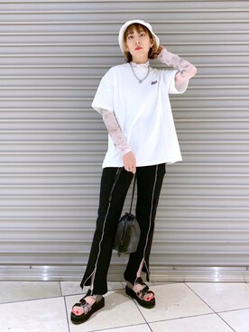 「PBLIM（ページボーイリム）の【PAGEBOYLIM】シアータートルインナー（Tシャツ/カットソー）」を使った、TAMUさん（レディース・172cm）の夏コーディネート