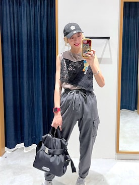 「BAYFLOW（ベイフロー）のアイテム（パンツ）」を使った、TAMUさん（レディース・171cm）の春コーディネート