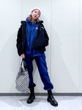 「チェック柄に恋してる」｜「アイテム（スウェットパンツ）」を使った、TAMUさん（レディース・172cm）の冬コーディネート