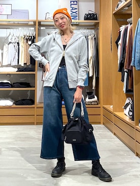 「アイテム（キャミソール、ブラック系）」を使った、TAMUさん（レディース・171cm）の冬コーディネート