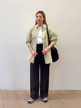 「BEAUTY&YOUTH UNITED ARROWS(ビューティーアンドユースユナイテッドアローズ)のコットン ナイロン ワークシャツ(シャツ/ブラウス、グリーン系)」を使った、Shizuka Nakajimaさん(レディース・154cm)の春コーディネート