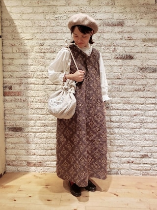 新品未使用 ツモリチサト 刺繍 装飾 ビーズ 個性的 スウェット M 半袖 新品未使用 ツモリチサト 刺繍 装飾 ビーズ 個性的 スウェット M