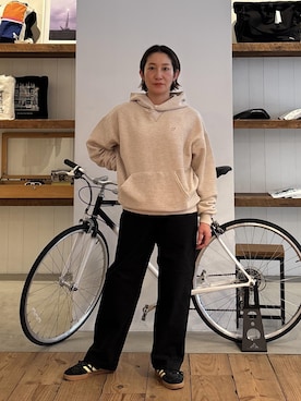 「Saturdays NYC（サタデーズ ニューヨークシティ ）のアイテム（パーカー）」を使った、AIKAさん（レディース・159cm）の冬コーディネート