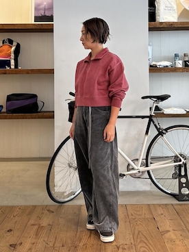 「Saturdays NYC（サタデーズ ニューヨークシティ ）のアイテム（スウェット）」を使った、AIKAさん（レディース・159cm）の秋コーディネート