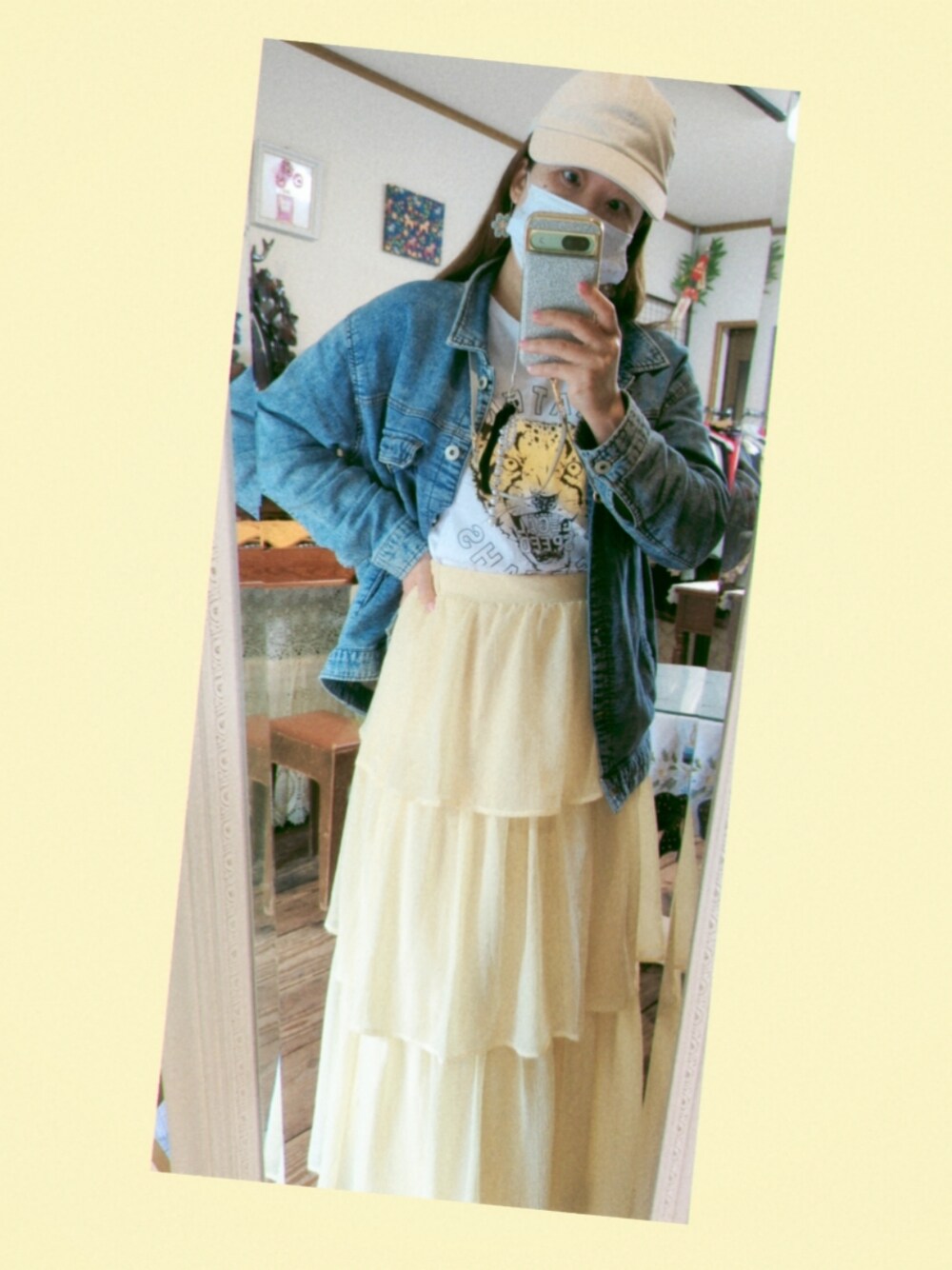 「オトナ女子、大人コーデ、春カラー、フリル」｜「SNIDELのアイテム（キャップ、ベージュ系）」を使った、やま あやさん（レディース・154cm）の春コーディネートの1枚目の写真