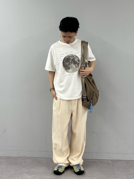 「CIAOPANIC TYPY（チャオパニックティピー）の【WEB限定】【UNISEX】ムーンクレーター＆アースロゴプリントTee（Tシャツ/カットソー、ホワイト系）」を使った、ゆうしんさん（メンズ・167cm）の春コーディネート