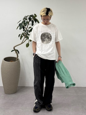 「CIAOPANIC TYPY（チャオパニックティピー）の【WEB限定】【UNISEX】ムーンクレーター＆アースロゴプリントTee（Tシャツ/カットソー、ホワイト系）」を使った、ゆうしんさん（メンズ・167cm）の春コーディネート