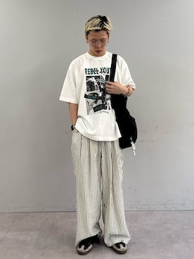 「CIAOPANIC TYPY（チャオパニックティピー）の【ユニセックス】ヴィンテージフェードプリントツアーTee（Tシャツ/カットソー、ホワイト系）」を使った、ゆうしんさん（メンズ・167cm）の春コーディネート
