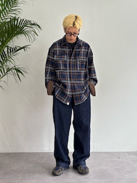 「CIAOPANIC TYPY（チャオパニックティピー）の【UNISEX】コーデュロイ袖切り替え/モールチェックシャツジャケット（シャツ/ブラウス、ブルー系）」を使った、ゆうしんさん（メンズ・167cm）の秋コーディネート