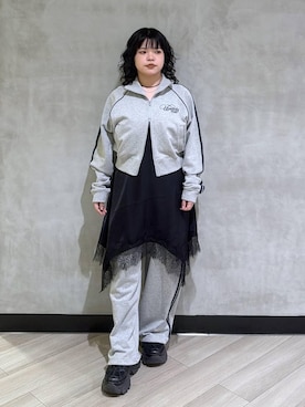 「PAGEBOY（ページボーイ）のプラットチャンキースニーカー（スニーカー、ブラック系）」を使った、094ripeさん（レディース）の春コーディネート