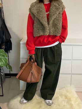 「LOEWE（ロエベ）のアイテム」を使った、yuRiさん（レディース・161cm）の秋コーディネート