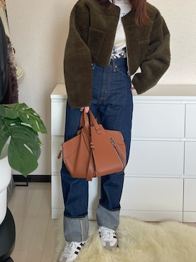 「アイテム（ノーカラージャケット）」を使った、yuRiさん（レディース・161cm）の秋コーディネート