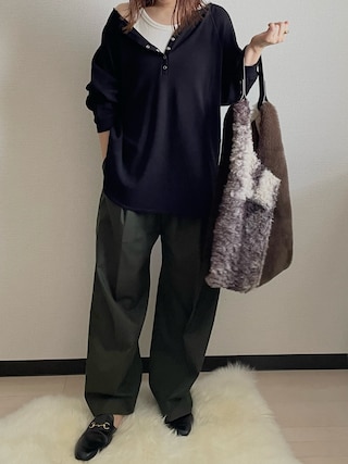 6（ロク）の「＜6(ROKU＞タックパンツ オリーブ（スラックス）」 - WEAR
