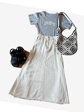 「アイテム（デニムスカート、ホワイト系）」を使った、keiさん（レディース・155cm）の秋コーディネート