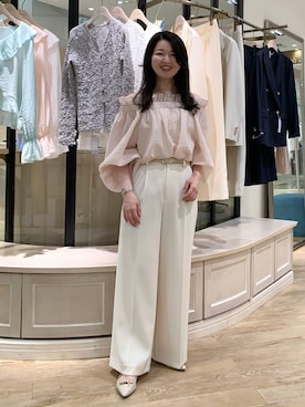 「NOLLEY’S Sophi（ノーリーズソフィ）のウォッシャブル強撚ツイルワイドパンツ（その他パンツ、ホワイト系）」を使った、ikeda.sさん（レディース・159cm）の春コーディネート