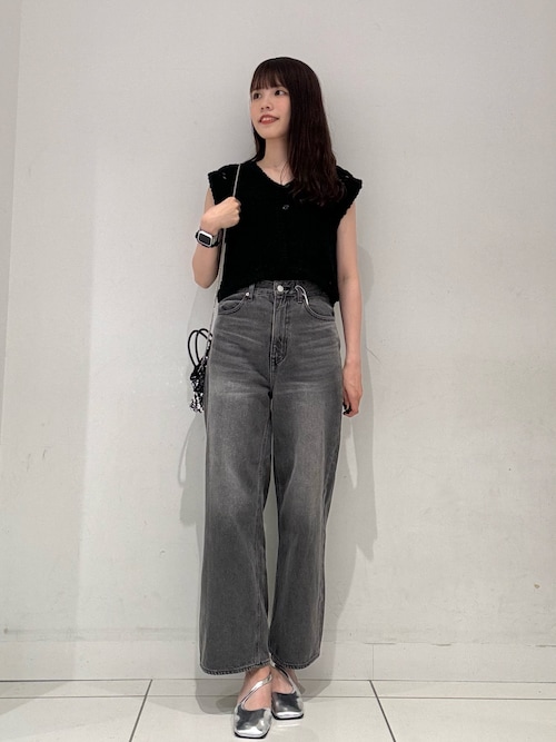 SENSE OF PLACE 天神地下街ななみさんのデニムパンツ「カーブデニム(SENSE OF PLACE by URBAN RESEARCH|センスオブプレイスバイアーバンリサーチ)」を使ったコーディネート