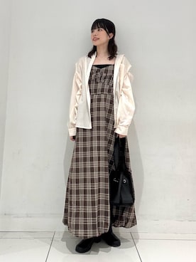 「アイテム（スリッポン）」を使った、ななみさん（レディース・169cm）の夏コーディネート