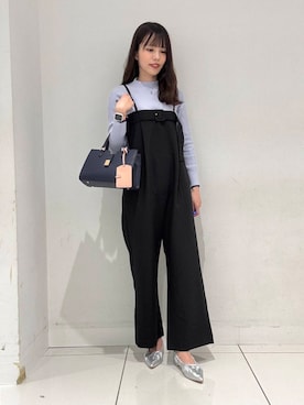 「SENSE OF PLACE by URBAN RESEARCH（センスオブプレイスバイアーバンリサーチ）の2WAYベルトツキベアパンツ（サロペット/オーバーオール）」を使った、ななみさん（レディース・169cm）の冬コーディネート