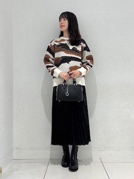 「SENSE OF PLACE by URBAN RESEARCH（センスオブプレイスバイアーバンリサーチ）のニュアンスパターンラメセーター（ニット/セーター）」を使った、ななみさん（レディース・169cm）の冬コーディネート