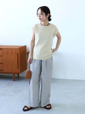 「reca（レカ）の無地/ストライプエンボス加工イージーパンツ（その他パンツ、ブルー系）」を使った、konさん（レディース・154cm）の夏コーディネート