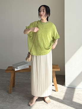 「reca（レカ）の迷わず着れる！大人のロングプリーツスカート（スカート、ホワイト系）」を使った、konさん（レディース・154cm）の春コーディネート