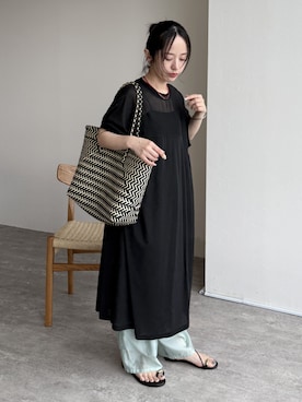「reca（レカ）のシアーカーブパンツ（その他パンツ、グリーン系）」を使った、konさん（レディース・154cm）の夏コーディネート
