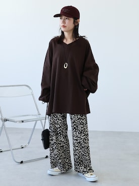 「reca（レカ）の前後2wayロゴロンTシャツ（Tシャツ/カットソー、ブラウン系）」を使った、konさん（レディース・154cm）の夏コーディネート