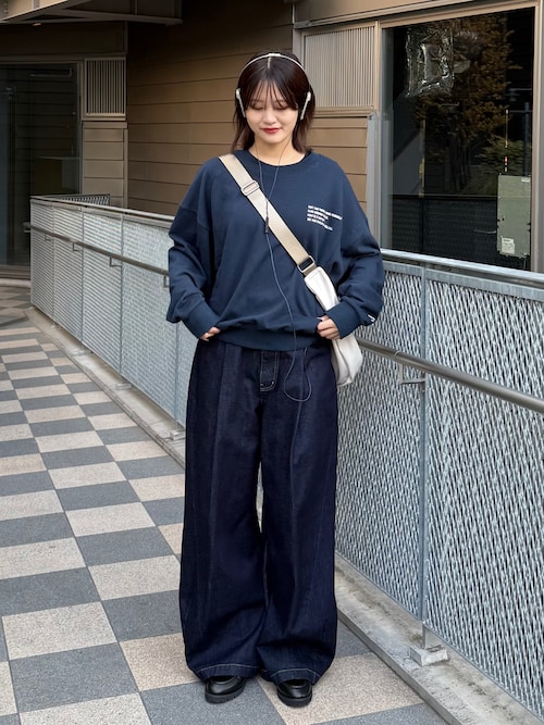 セール】【MAY企画/ユニセックス】ワンポイントロゴ刺繍クルーネック