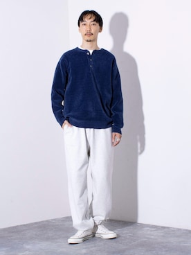 「白スニーカー」｜須山さん（メンズ・177cm・30代）の秋コーディネート