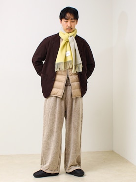 「アイテム（ジャケット/アウター、ベージュ系）」を使った、須山さん（メンズ・177cm）の冬コーディネート