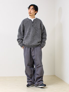 「アイテム（トップス）」を使った、須山さん（メンズ・177cm・30代）の冬コーディネート