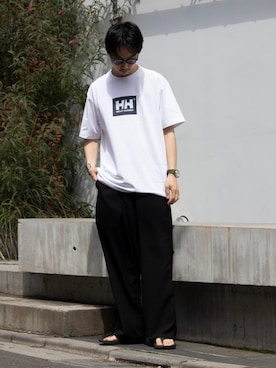 「HELLY HANSEN(ヘリーハンセン)のアイテム」を使った、須山さん(メンズ・177cm)の春コーディネート