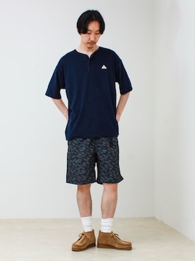 「GEVACO（ゲバコ）のアイテム」を使った、須山さん（メンズ・177cm）の春コーディネート