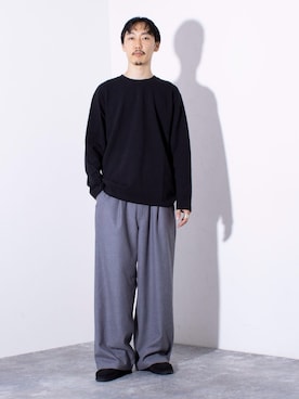 「GEVACO（ゲバコ）のアイテム（スラックス）」を使った、須山さん（メンズ・177cm）の秋コーディネート