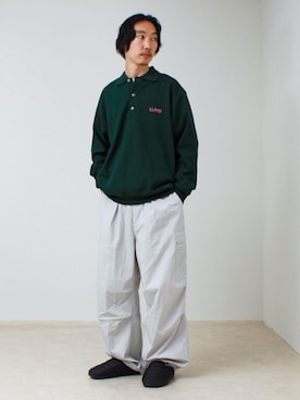 「SUBU（スブ）の【SUBU/スブ】ORIGINALS F-line ウインターサンダル UNISEX 2026（サンダル、ブラック系）」を使った、須山さん（メンズ・177cm）の秋コーディネート