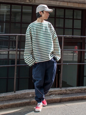 「Coming soon…」｜「アイテム（キャップ）」を使った、須山さん（メンズ・177cm）の春コーディネート