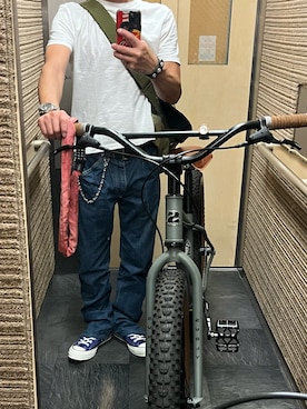 「アイテム（スポーツグッズ）」を使った、cacchiさん（メンズ・165cm）の秋コーディネート