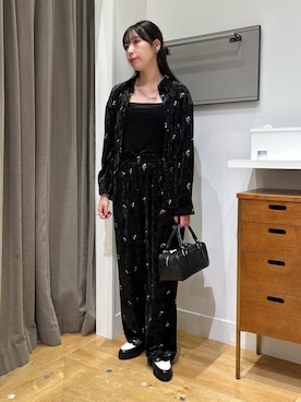 「ベロア」｜「アイテム（ローファー）」を使った、みゆさん（レディース・160cm）の秋コーディネート