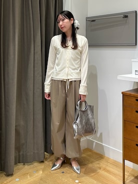 「ROSE BUD（ローズバッド）のアイテム（パンツ）」を使った、みゆさん（レディース・160cm）の春コーディネート