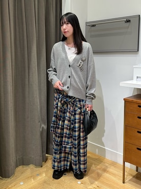 「アイテム（スリッポン）」を使った、みゆさん（レディース・160cm）の秋コーディネート