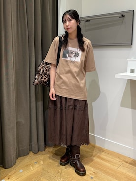 「ROSE BUD（ローズバッド）のEMBROIDERY LACE LONG SKIRT（スカート、ブラウン系）」を使った、みゆさん（レディース・160cm）の春コーディネート