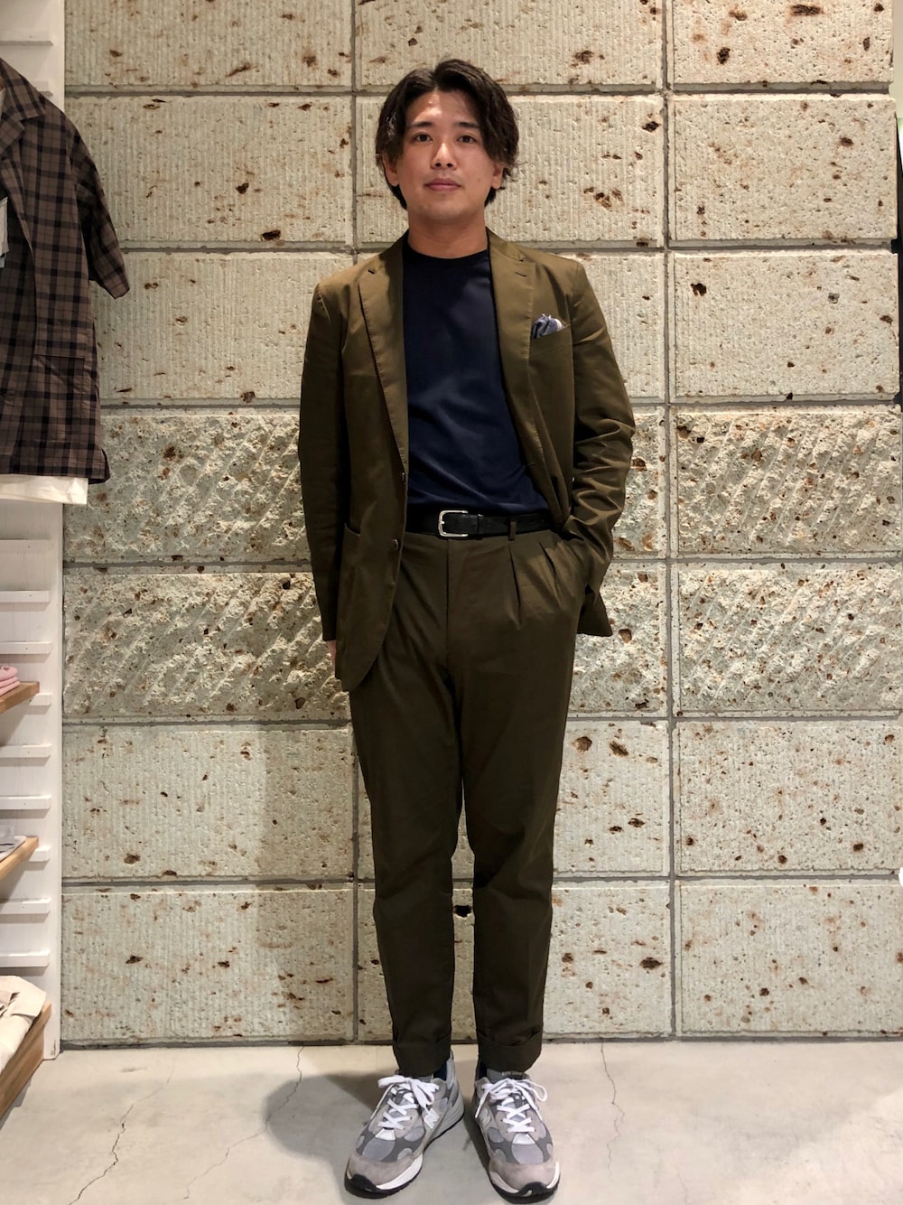 NEW BALANCEのアイテムを使った「スーツ」のメンズ人気