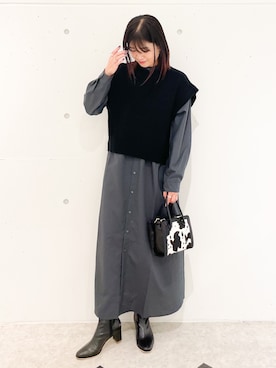 「ニットベスト」｜「アイテム（シャツワンピース）」を使った、MAMIさん（レディース・156cm）の秋コーディネート