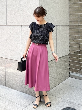 ピンクと黒のドット柄タイトスカート ピンクと黒のドット柄タイトスカート