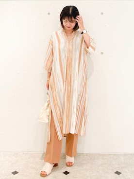 「秋トレンド2021」｜「アイテム（シャツワンピース）」を使った、MAMIさん（レディース・156cm）の夏コーディネート