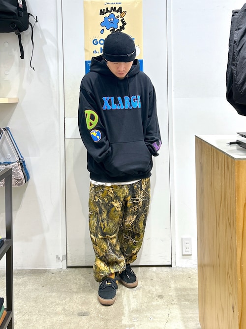 FLOWER PULLOVER HOODED SWEAT（パーカー）｜XLARGE（エクストララージ