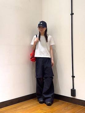 「URBAN RESEARCH（アーバンリサーチ）の『一部別注カラー』NOMADIS　LATT（バックパック/リュック、レッド系）」を使った、suzukoさん（レディース・152cm）の春コーディネート