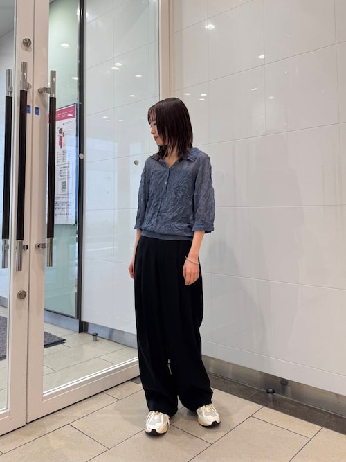 new basic　リネン混ワッシャーシャツカラーニット