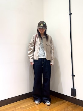 「URBAN RESEARCH DOORS（アーバンリサーチドアーズ）のデニムショート丈シャツ | デニムシャツ/ショートシャツ/クロップド丈/短丈/カラーデニム（シャツ/ブラウス、ベージュ系）」を使った、suzukoさん（レディース・152cm）の春コーディネート